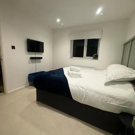 Modern 1 Bedroom House In Biggleswade Exterior photo