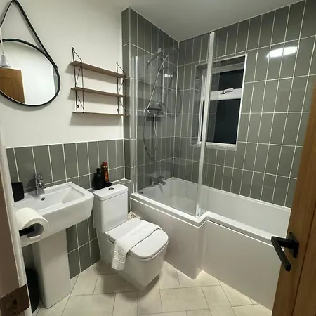 Modern 1 Bedroom House In Biggleswade Exterior photo